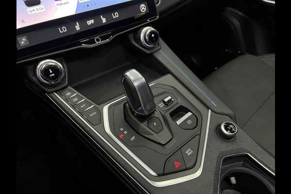 Lynk & Co 01 1.5 Black pack | Keyless | Pano | 360 Camera