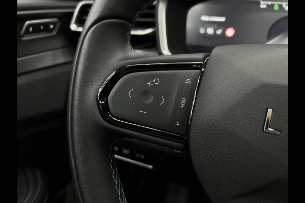 Lynk & Co 01 1.5 Black pack | Keyless | Pano | 360 Camera