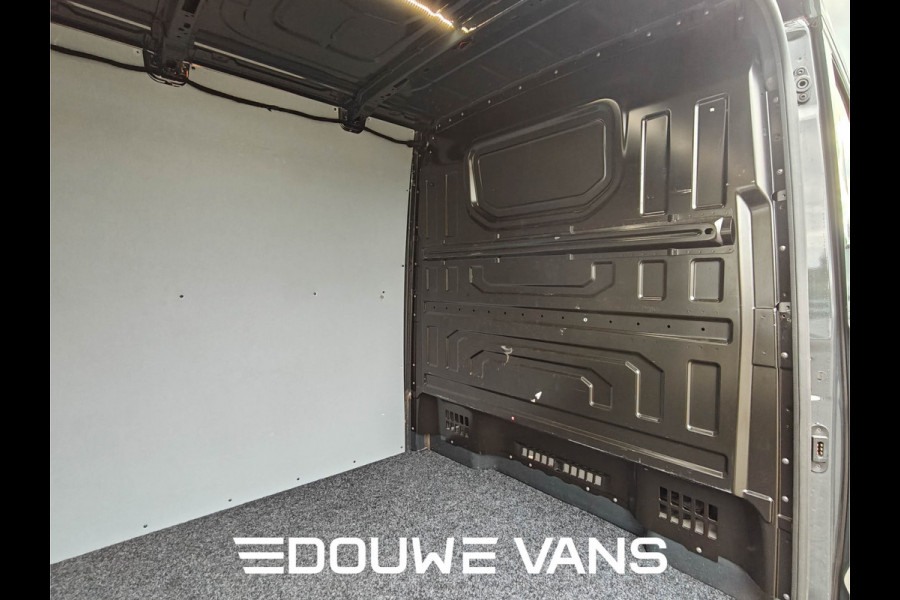 Volkswagen Crafter 2.0 Navi Airco Geveerde Stoel Carplay Camera