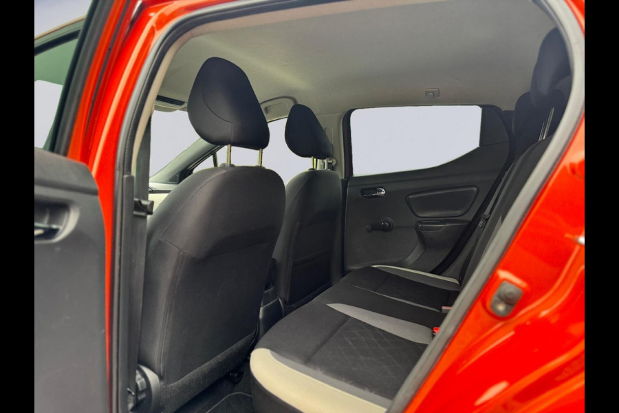 Nissan Micra 0.9 IG-T Tekna, achteruitrijcamera, climaat control, navigatie, 17 inch, vele opties
