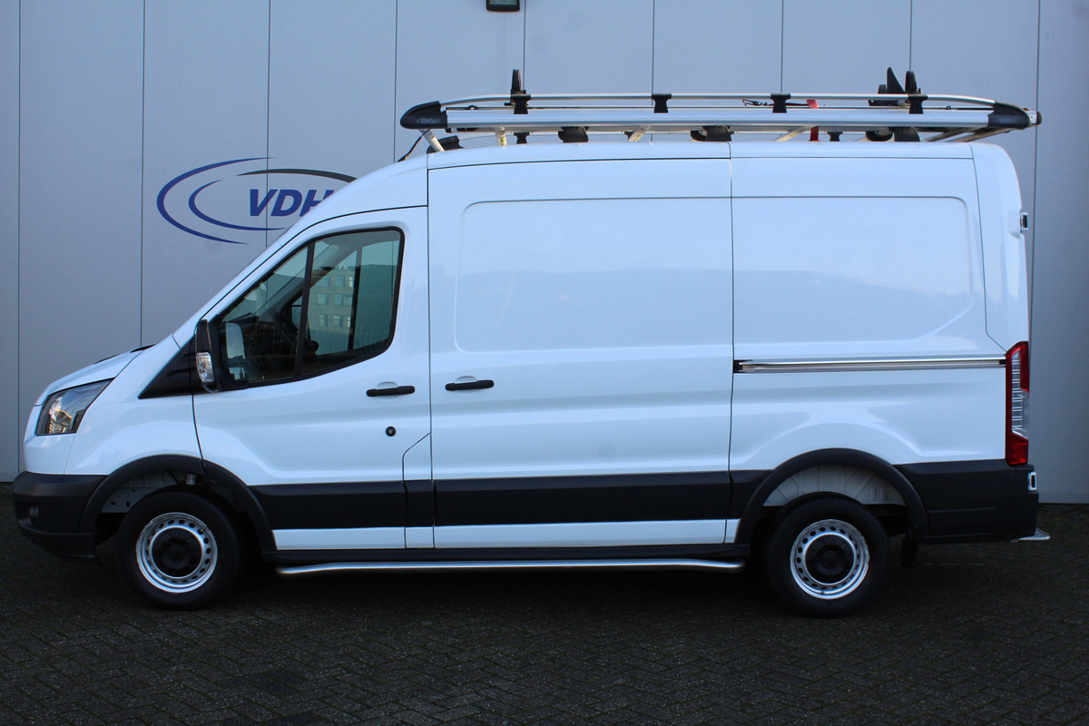 Ford Transit 290 2.0-105pk TDCI L2H2 Ambiente. Compleet ingerichte Ford Transit ! Camera, pdc v+a, airco, ladder achterd., opstaptrede met trekhaak, imperiaal met ladder, omvormer naar 220V, etc etc.