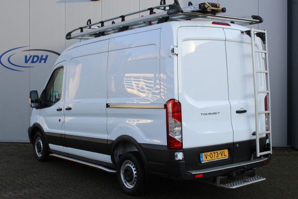 Ford Transit 290 2.0-105pk TDCI L2H2 Ambiente. Compleet ingerichte Ford Transit ! Camera, pdc v+a, airco, ladder achterd., opstaptrede met trekhaak, imperiaal met ladder, omvormer naar 220V, etc etc.