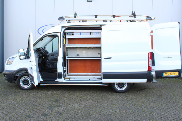 Ford Transit 290 2.0-105pk TDCI L2H2 Ambiente. Compleet ingerichte Ford Transit ! Camera, pdc v+a, airco, ladder achterd., opstaptrede met trekhaak, imperiaal met ladder, omvormer naar 220V, etc etc.