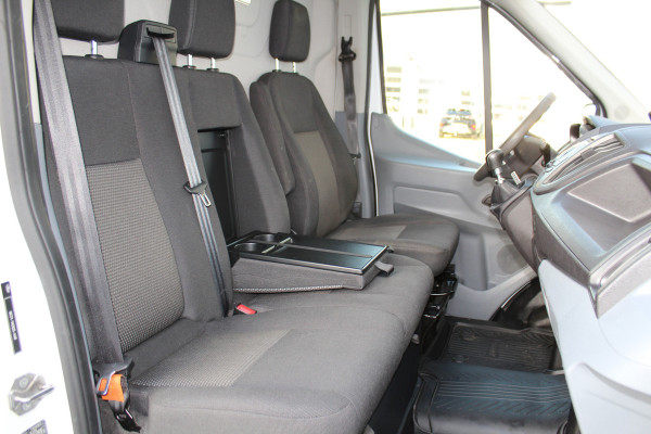 Ford Transit 290 2.0-105pk TDCI L2H2 Ambiente. Compleet ingerichte Ford Transit ! Camera, pdc v+a, airco, ladder achterd., opstaptrede met trekhaak, imperiaal met ladder, omvormer naar 220V, etc etc.