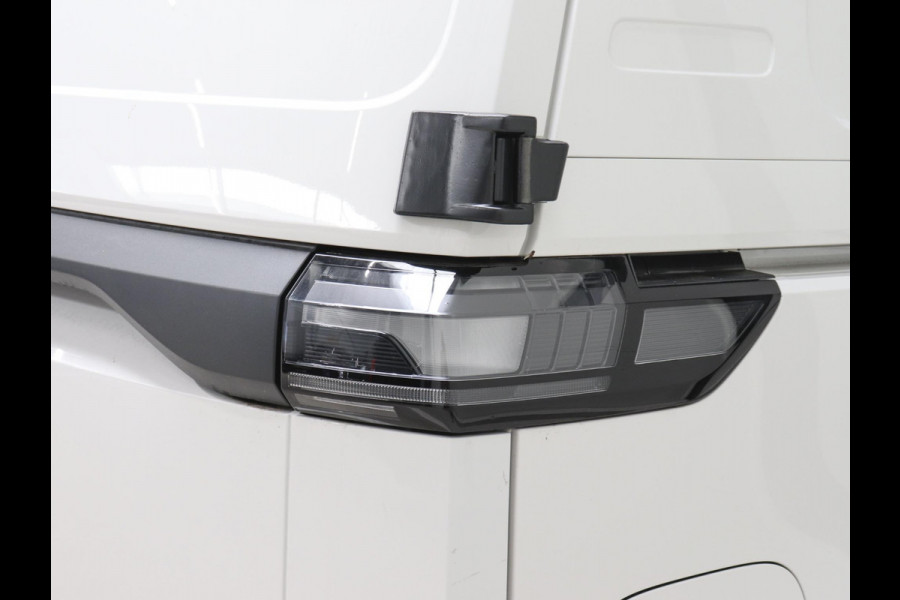 Volkswagen ID. Buzz Cargo L1H1 204 pk 77 kWh PRO Airco Cruise Control Navigatie Parkeersensoren