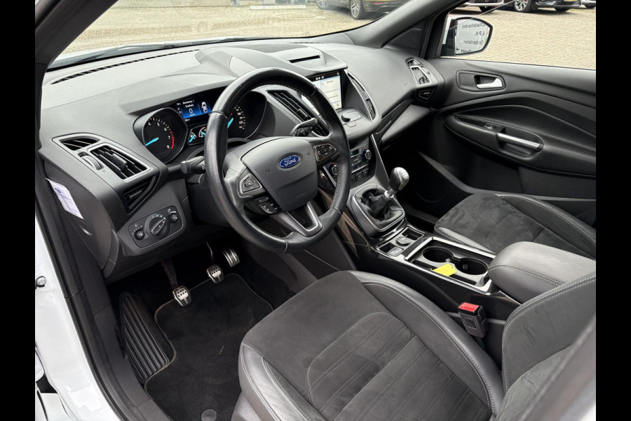 Ford Kuga 1.5 EcoBoost ST Line 150pk Trekhaak | Voorruitverwarming | Cruise control | 2.000kg Trekgewicht | Stoelverwarming