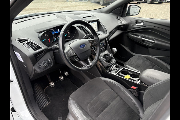 Ford Kuga 1.5 EcoBoost ST Line 150pk Trekhaak | Voorruitverwarming | Cruise control | 2.000kg Trekgewicht | Stoelverwarming