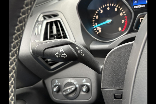 Ford Kuga 1.5 EcoBoost ST Line 150pk Trekhaak | Voorruitverwarming | Cruise control | 2.000kg Trekgewicht | Stoelverwarming