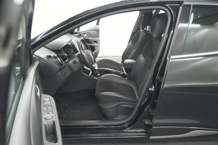 Renault Clio TCe 90 Intens | Camera | Navigatie | Allseason Banden | Parkeersensoren