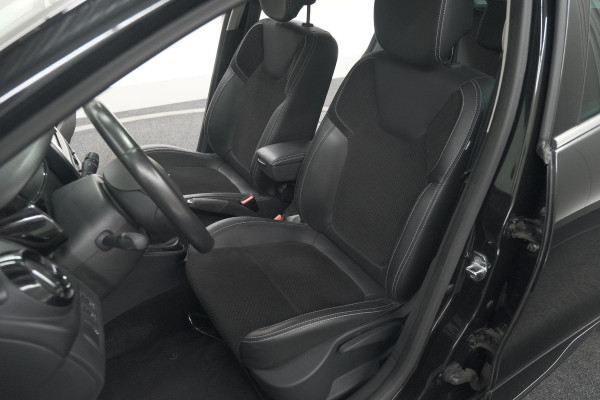 Renault Clio TCe 90 Intens | Camera | Navigatie | Allseason Banden | Parkeersensoren