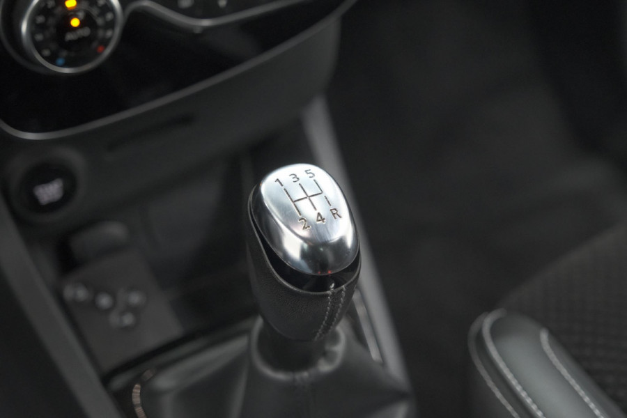 Renault Clio TCe 90 Intens | Camera | Navigatie | Allseason Banden | Parkeersensoren