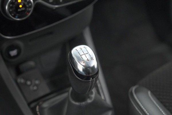 Renault Clio TCe 90 Intens | Camera | Navigatie | Allseason Banden | Parkeersensoren