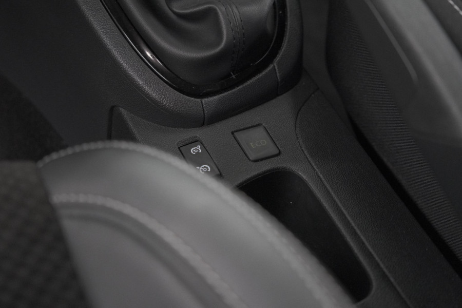 Renault Clio TCe 90 Intens | Camera | Navigatie | Allseason Banden | Parkeersensoren