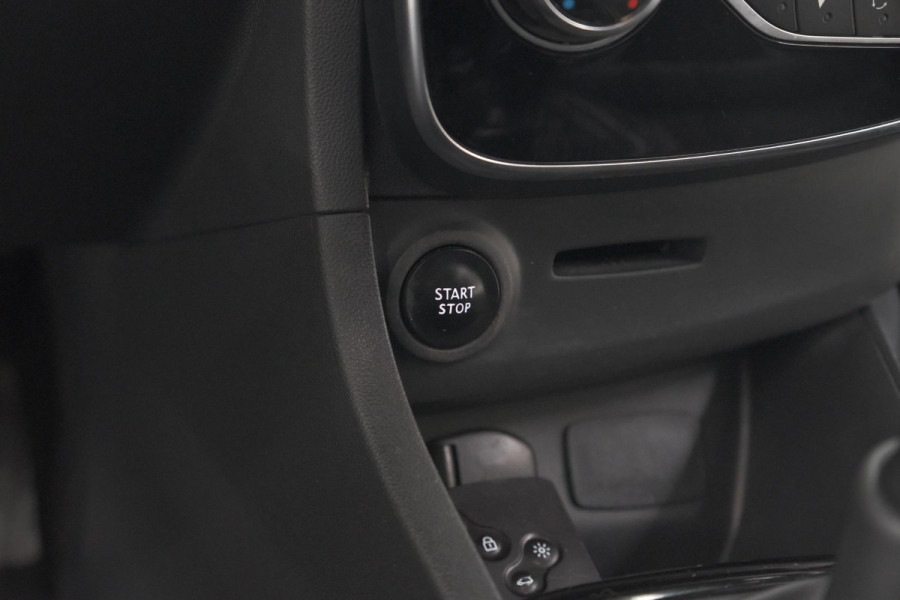 Renault Clio TCe 90 Intens | Camera | Navigatie | Allseason Banden | Parkeersensoren