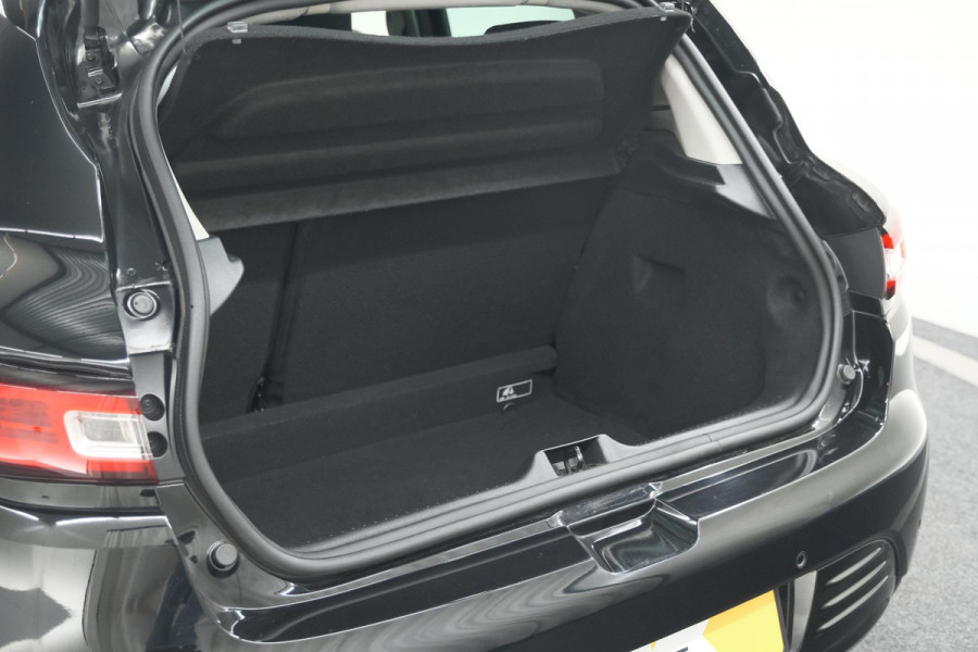 Renault Clio TCe 90 Intens | Camera | Navigatie | Allseason Banden | Parkeersensoren