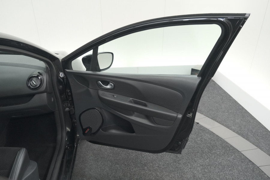 Renault Clio TCe 90 Intens | Camera | Navigatie | Allseason Banden | Parkeersensoren