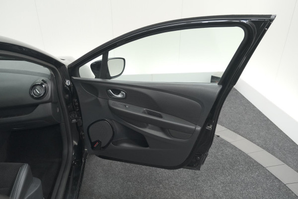 Renault Clio TCe 90 Intens | Camera | Navigatie | Allseason Banden | Parkeersensoren