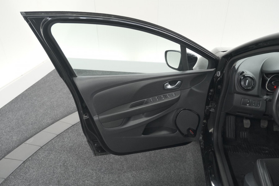 Renault Clio TCe 90 Intens | Camera | Navigatie | Allseason Banden | Parkeersensoren