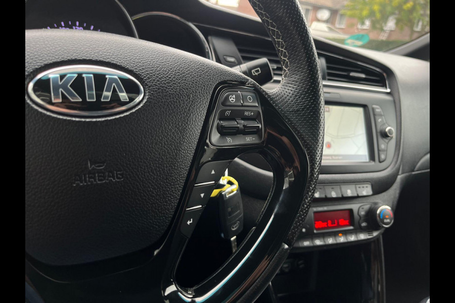 Kia cee'd Sportswagon 1.0 T-GDi GT-Line, Pano, Navi, Camera, Cruise, Bluetooth, NAP Kia cee'd Sportswagon 1.0 T-GDi GT-Line, Pano, Navi, Camera, Cruise, Bluetooth, NAP