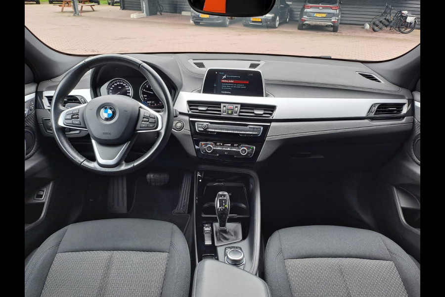 BMW X2 sDrive18i | Automaat | LED | Navi | Cruise | PDC | All-seasons |