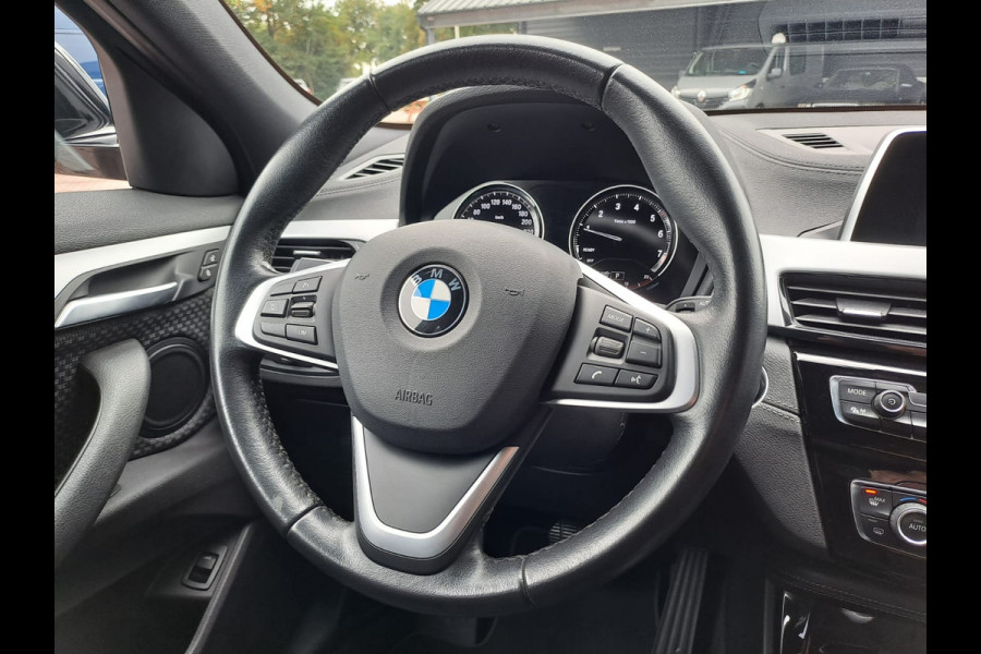 BMW X2 sDrive18i | Automaat | LED | Navi | Cruise | PDC | All-seasons |