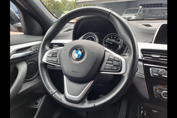 BMW X2 sDrive18i | Automaat | LED | Navi | Cruise | PDC | All-seasons |