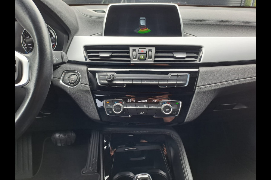 BMW X2 sDrive18i | Automaat | LED | Navi | Cruise | PDC | All-seasons |