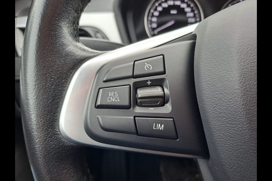 BMW X2 sDrive18i | Automaat | LED | Navi | Cruise | PDC | All-seasons |