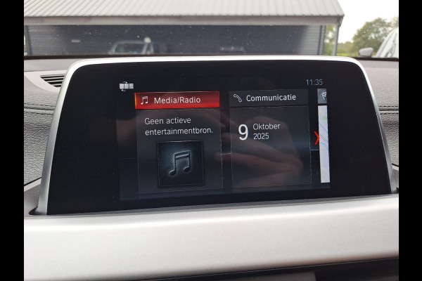 BMW X2 sDrive18i | Automaat | LED | Navi | Cruise | PDC | All-seasons |