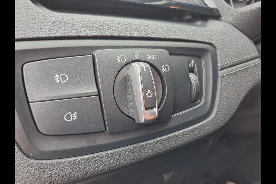 BMW X2 sDrive18i | Automaat | LED | Navi | Cruise | PDC | All-seasons |