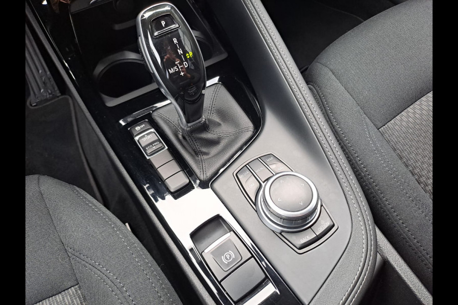 BMW X2 sDrive18i | Automaat | LED | Navi | Cruise | PDC | All-seasons |