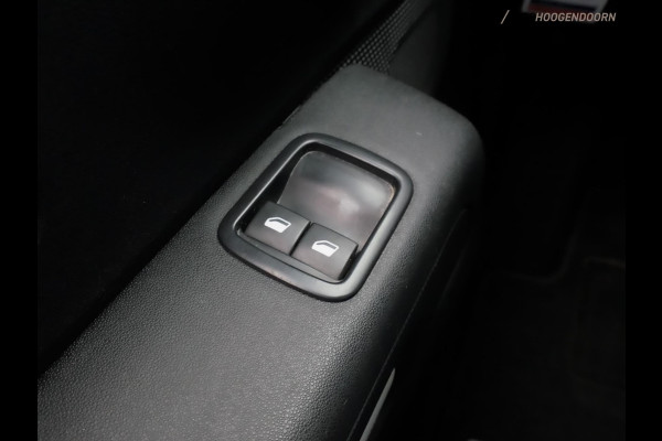 Citroën C3 1.2 PureTech C-Series (APPLE CARPLAY,LED VERLICHTING,NAVIGATIE,CLIMATE,CRUISE,COMFORT-STOELEN,NIEUWE APK,TOPCONDITIE)