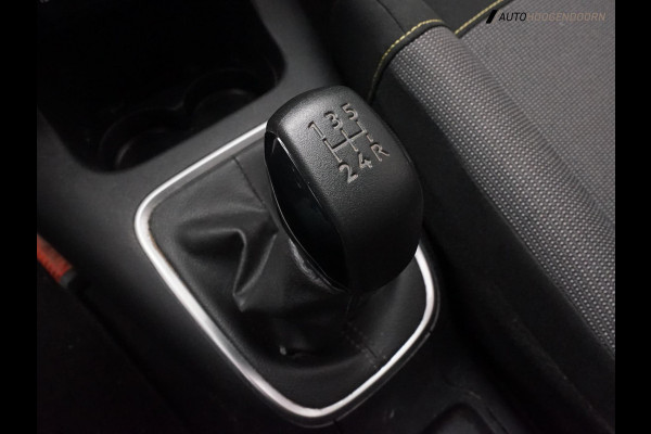 Citroën C3 1.2 PureTech C-Series (APPLE CARPLAY,LED VERLICHTING,NAVIGATIE,CLIMATE,CRUISE,COMFORT-STOELEN,NIEUWE APK,TOPCONDITIE)