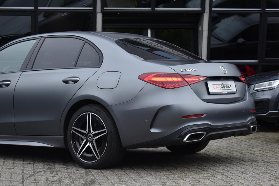 Mercedes-Benz C-Klasse 300 e Luxury Line Amg Line Distronic Stuurvw Mat Grijs