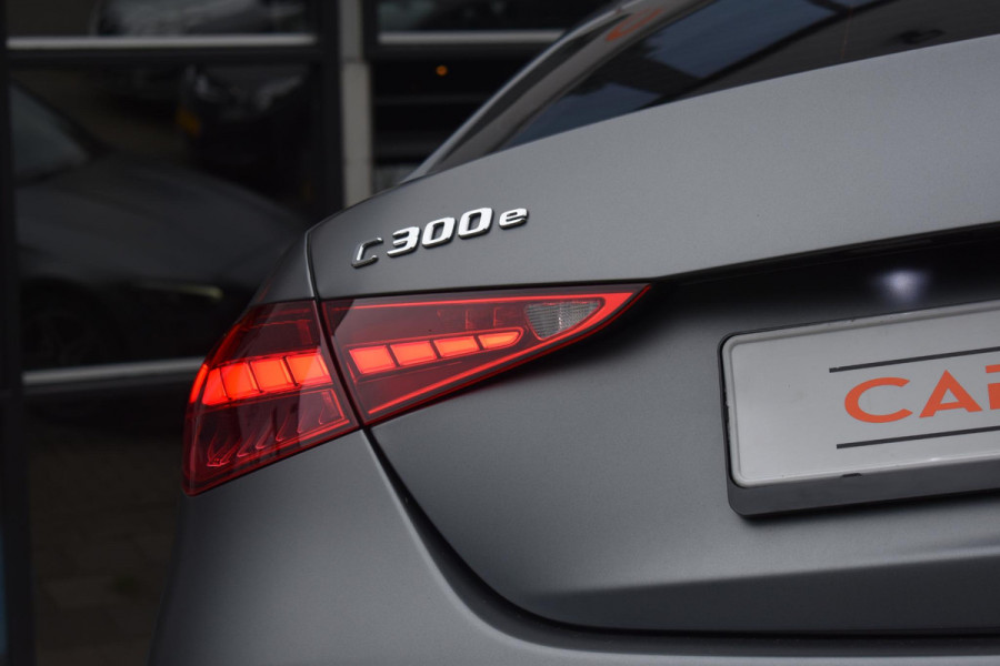Mercedes-Benz C-Klasse 300 e Luxury Line Amg Line Distronic Stuurvw Mat Grijs