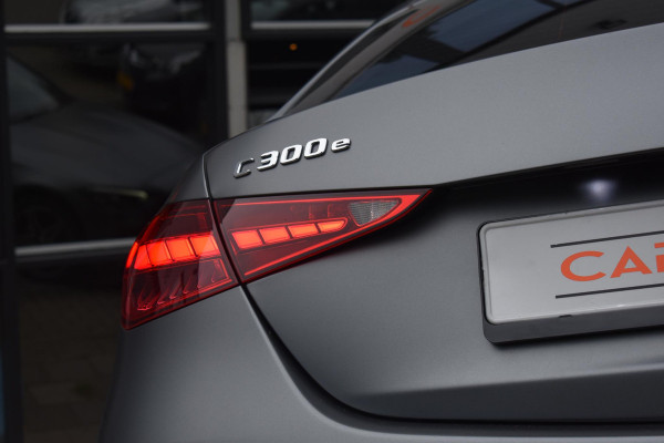 Mercedes-Benz C-Klasse 300 e Luxury Line Amg Line Distronic Stuurvw Mat Grijs