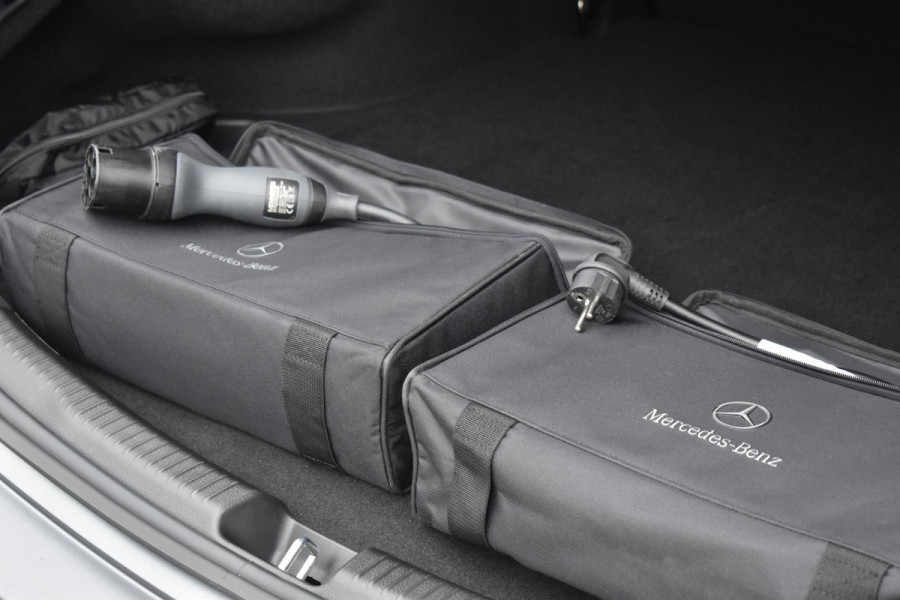 Mercedes-Benz C-Klasse 300 e Luxury Line Amg Line Distronic Stuurvw Mat Grijs