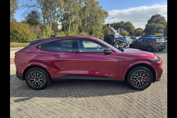 Ford Mustang Mach-E Extended Premium RWD 88 kWh | SCI |296pk | Ford Voorraad | Technology Pack Plus