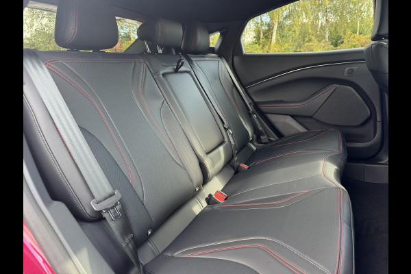 Ford Mustang Mach-E Extended Premium RWD 88 kWh | SCI |296pk | Ford Voorraad | Technology Pack Plus