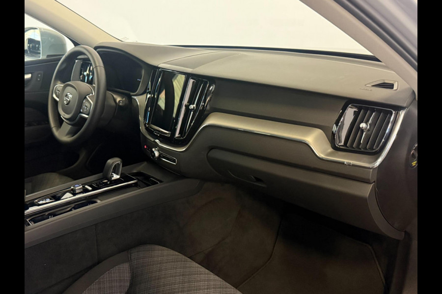 Volvo XC60 2.0 T6 Plug-in hybrid AWD Essential Edition Bright|NAP|PANO|1e EIGENAAR