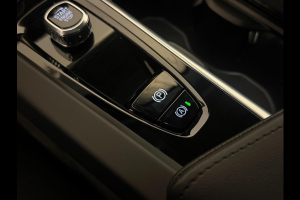 Volvo XC60 2.0 T6 Plug-in hybrid AWD Essential Edition Bright|NAP|PANO|1e EIGENAAR