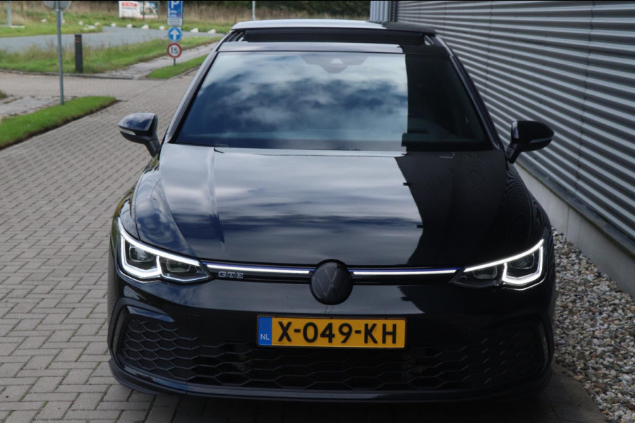 Volkswagen Golf 1.4 eHybrid GTE | PANO | IQ.DRIVE | Sfeerverlichting Volkswagen Golf 1.4 eHybrid GTE | PANO | IQ.DRIVE | Sfeerverlichting