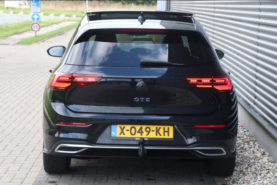 Volkswagen Golf 1.4 eHybrid GTE | PANO | IQ.DRIVE | Sfeerverlichting Volkswagen Golf 1.4 eHybrid GTE | PANO | IQ.DRIVE | Sfeerverlichting