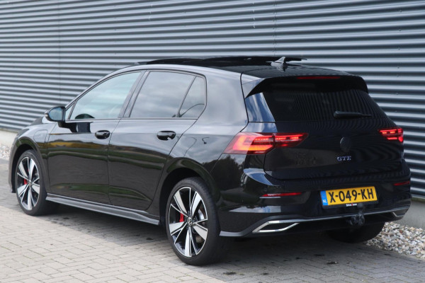 Volkswagen Golf 1.4 eHybrid GTE | PANO | IQ.DRIVE | Sfeerverlichting Volkswagen Golf 1.4 eHybrid GTE | PANO | IQ.DRIVE | Sfeerverlichting