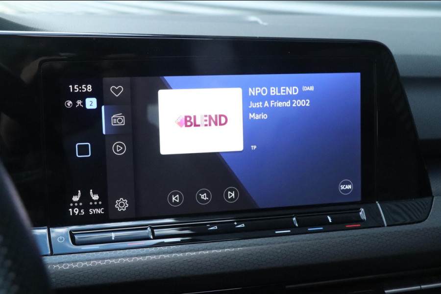 Volkswagen Golf 1.4 eHybrid GTE | PANO | IQ.DRIVE | Sfeerverlichting Volkswagen Golf 1.4 eHybrid GTE | PANO | IQ.DRIVE | Sfeerverlichting