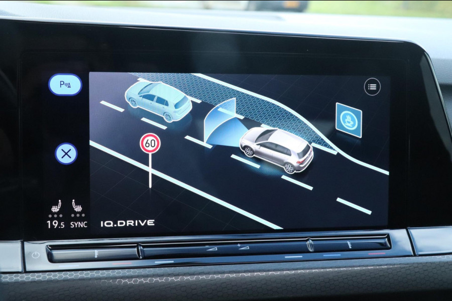 Volkswagen Golf 1.4 eHybrid GTE | PANO | IQ.DRIVE | Sfeerverlichting Volkswagen Golf 1.4 eHybrid GTE | PANO | IQ.DRIVE | Sfeerverlichting