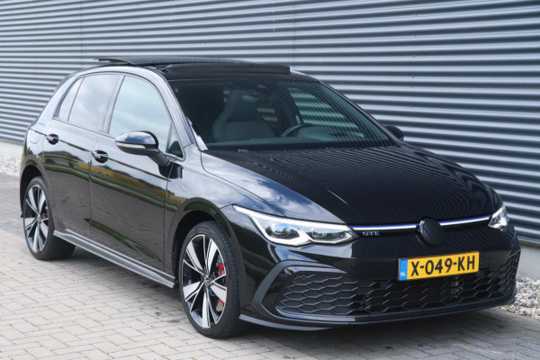 Volkswagen Golf 1.4 eHybrid GTE | PANO | IQ.DRIVE | Sfeerverlichting Volkswagen Golf 1.4 eHybrid GTE | PANO | IQ.DRIVE | Sfeerverlichting