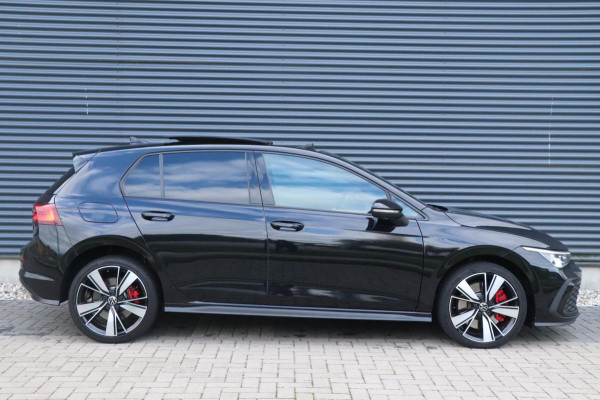 Volkswagen Golf 1.4 eHybrid GTE | PANO | IQ.DRIVE | Sfeerverlichting Volkswagen Golf 1.4 eHybrid GTE | PANO | IQ.DRIVE | Sfeerverlichting