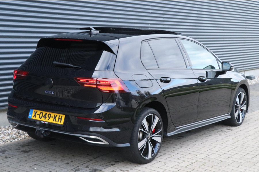 Volkswagen Golf 1.4 eHybrid GTE | PANO | IQ.DRIVE | Sfeerverlichting Volkswagen Golf 1.4 eHybrid GTE | PANO | IQ.DRIVE | Sfeerverlichting
