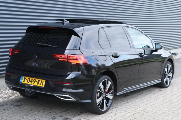 Volkswagen Golf 1.4 eHybrid GTE | PANO | IQ.DRIVE | Sfeerverlichting Volkswagen Golf 1.4 eHybrid GTE | PANO | IQ.DRIVE | Sfeerverlichting